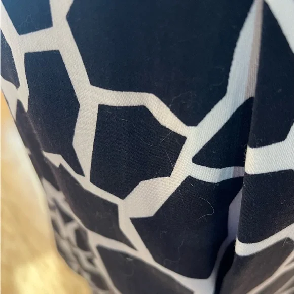 Milly Black and White Geometric Trench Coat - Picture 2 of 5